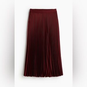 H&M Pleated Skirt Burgundy